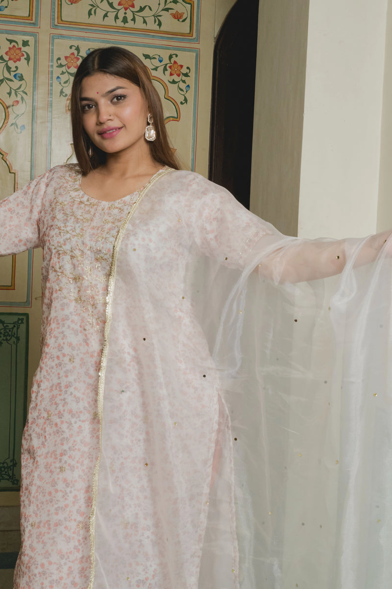 white Print Organza Suit Set close view
