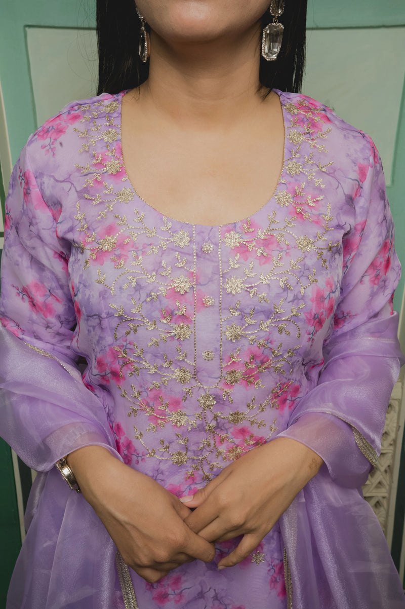 Light Purple Pink Printed Organza Suit Set Close View
