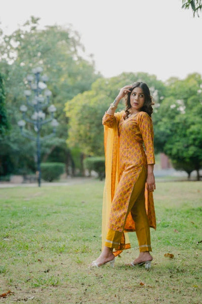 Cotton kurta pant set in yellow color
