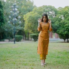 Elegant yellow semi formal ethnic wear